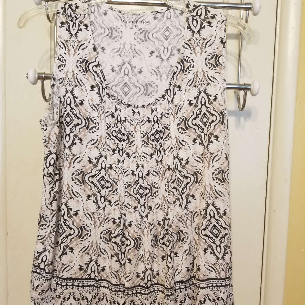 Soft sleeveless top sz PL